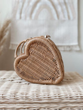 Load image into Gallery viewer, Wicker Heart Bag

