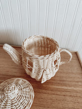Load image into Gallery viewer, Rattan Teapot House
